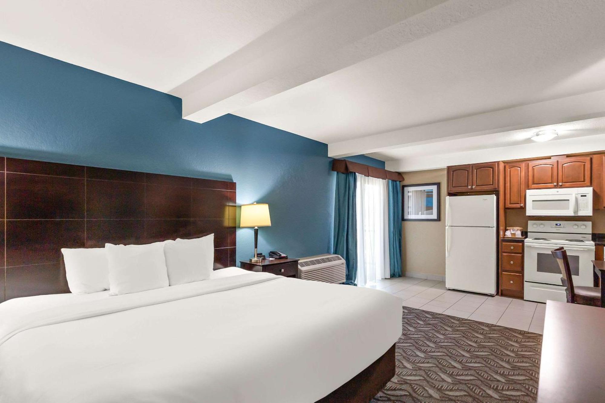 Comfort & I-55 Hotel